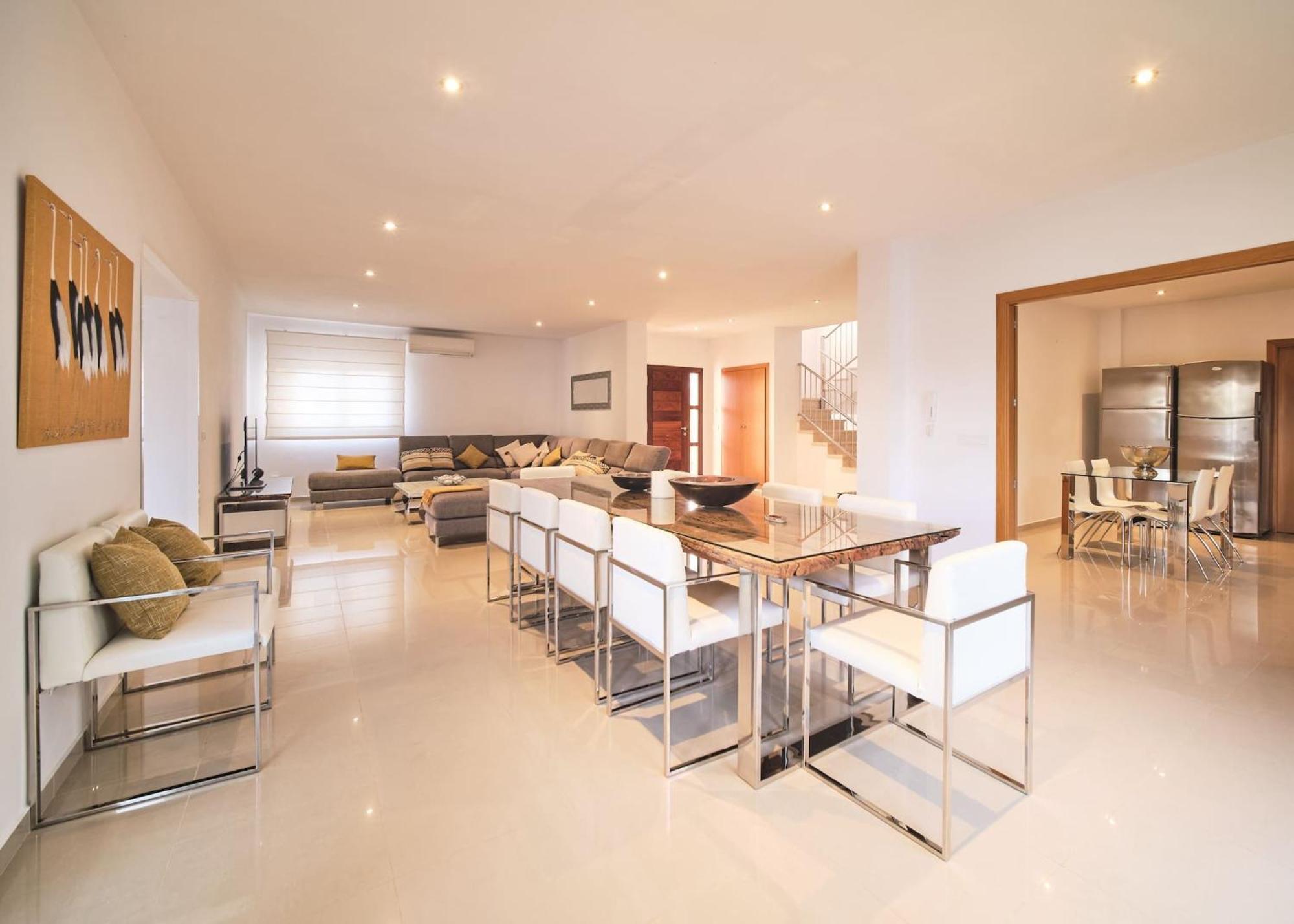 סנטה אאולריה דס ריו Villa Romeo 2Km From Ibiza Town And 1Km From Talamanca Beach מראה חיצוני תמונה