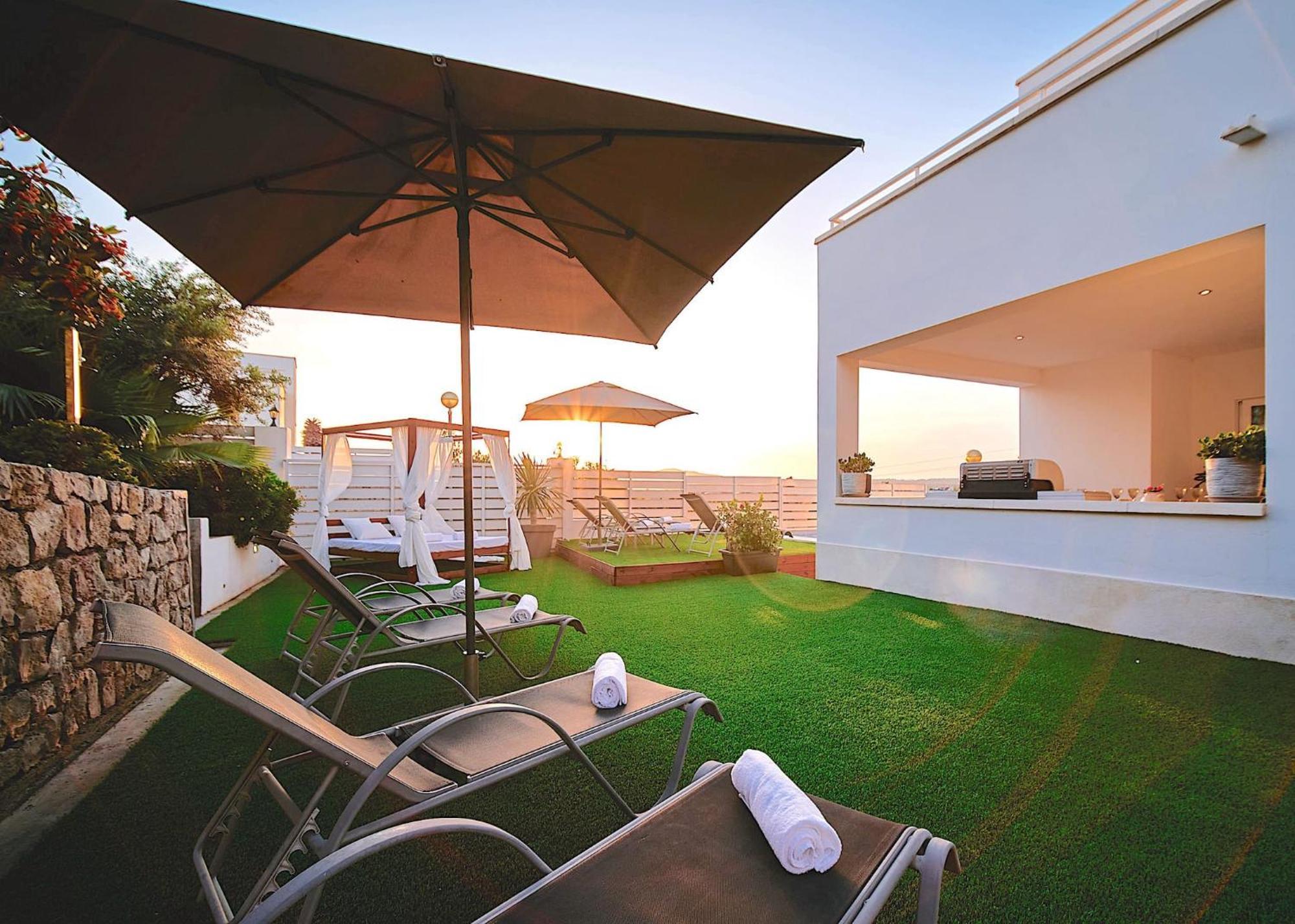 סנטה אאולריה דס ריו Villa Romeo 2Km From Ibiza Town And 1Km From Talamanca Beach מראה חיצוני תמונה